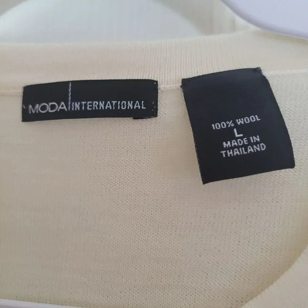 Moda International Wool Lightweight Sweater Women's Size Large‎ Ivory Semi Sheer